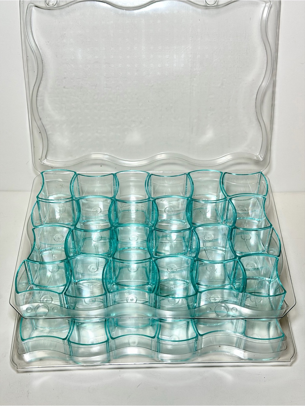 Vintage IMIP Industrie Novoplast Due T116 Dessert Trays - 2 Packs (47 Cups)